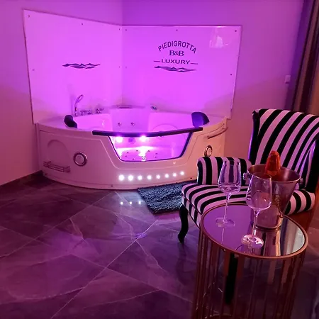 Bed and Breakfast Piedigrotta Luxury